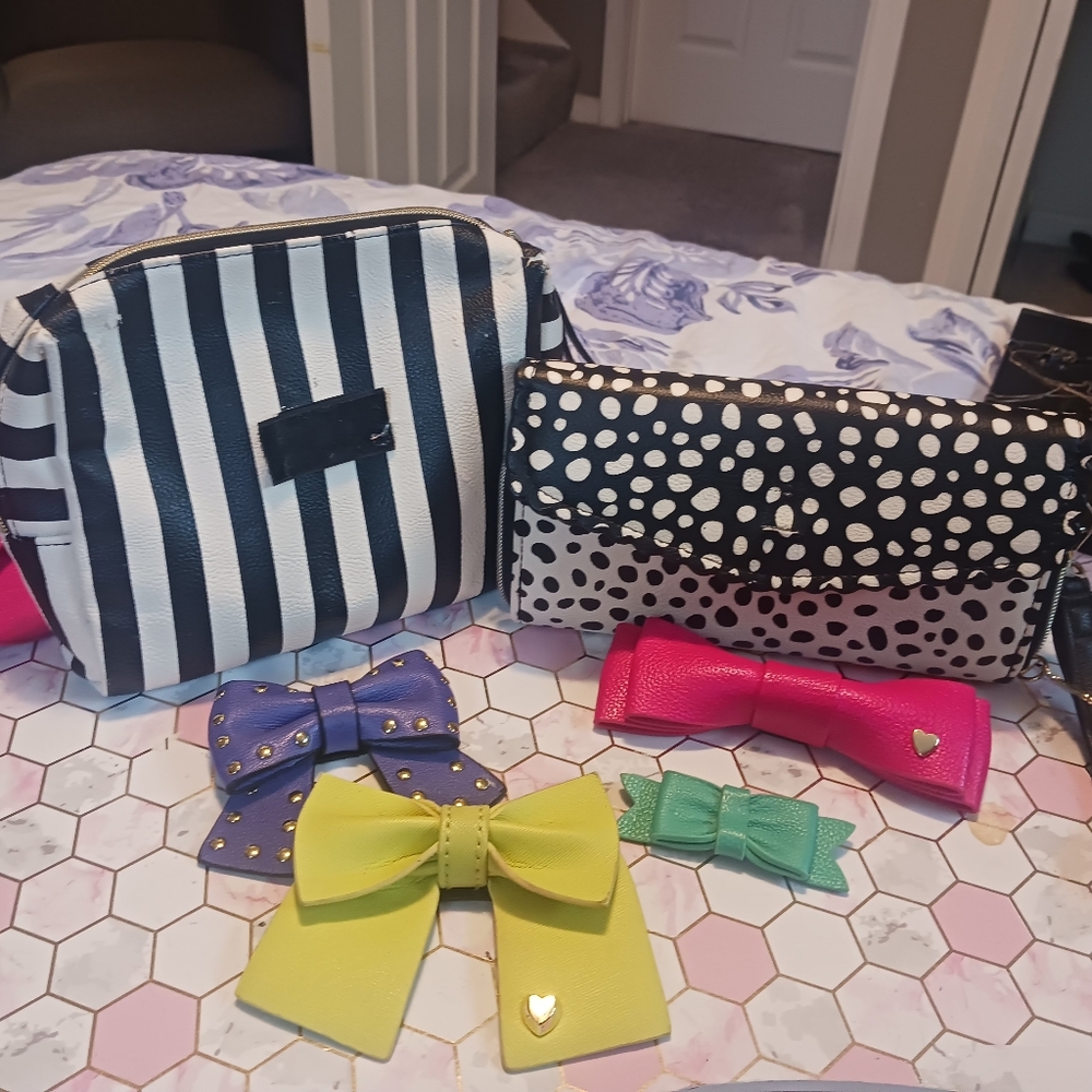 Betsey Johnson Make Up Bag/Wallet Bundle